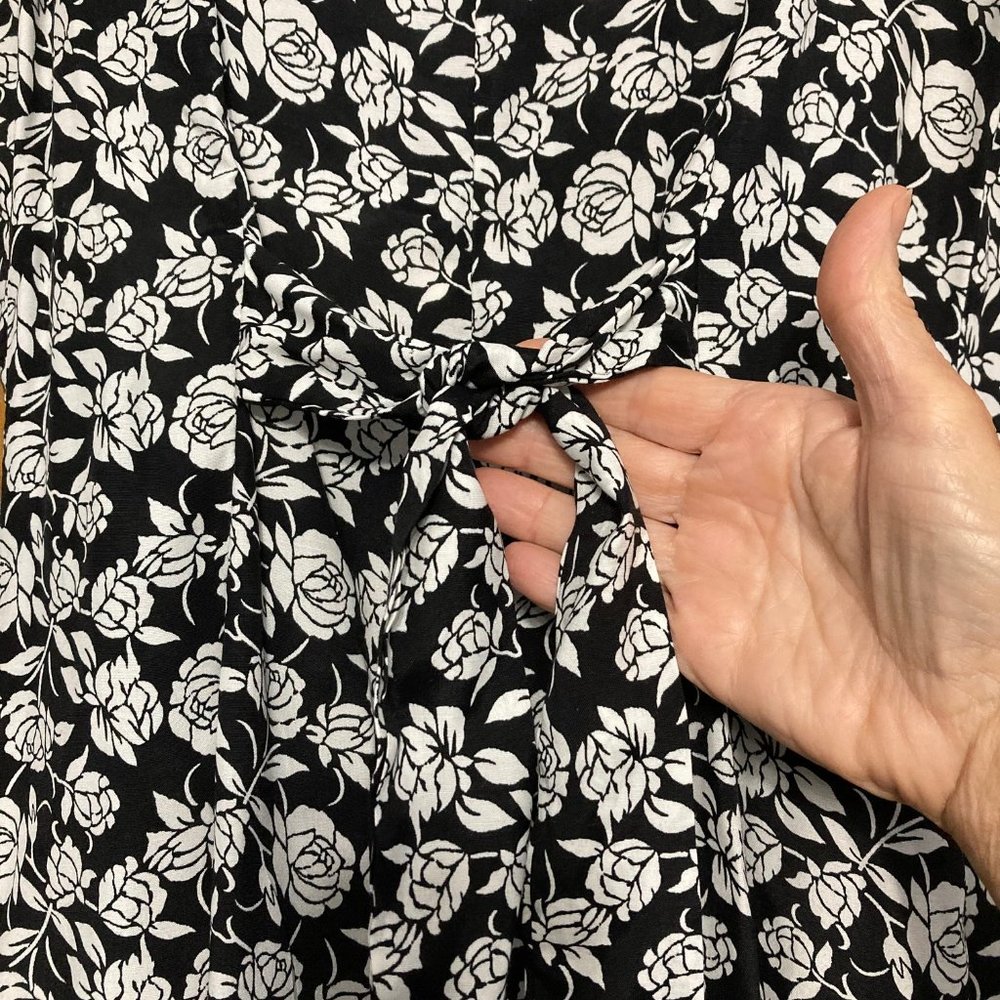 New * Rampage Flowered Romper - Picture 8 of 14